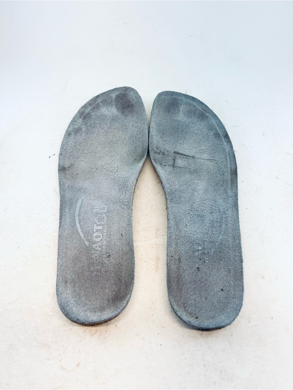 Naot Gray Suede Silver Leather Trim Kirei Flat Mary Janes, size 38 7-7.5 WIDE - Picture 6 of 11